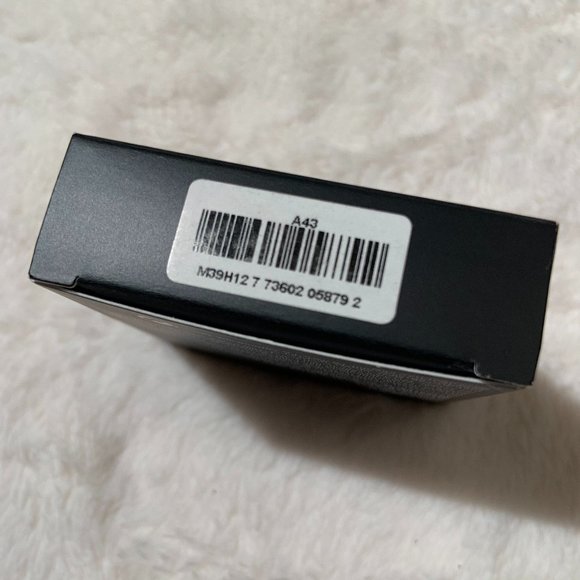 MAC Sheertone Blush in PEACEFUL - Picture 6 of 7